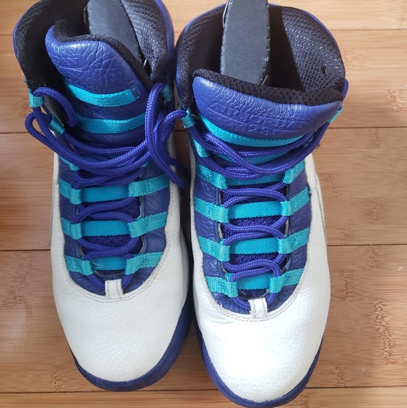 Nike Other - White & Blue Preowned Jordans